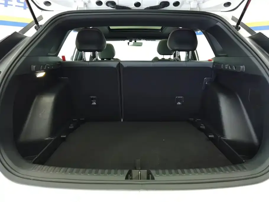 Geely Boyue 2024 из CN, фото 2