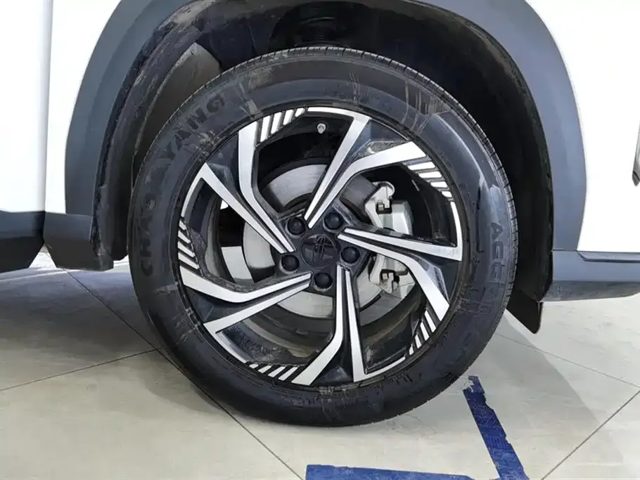 Geely Boyue 2024 из CN, фото 8