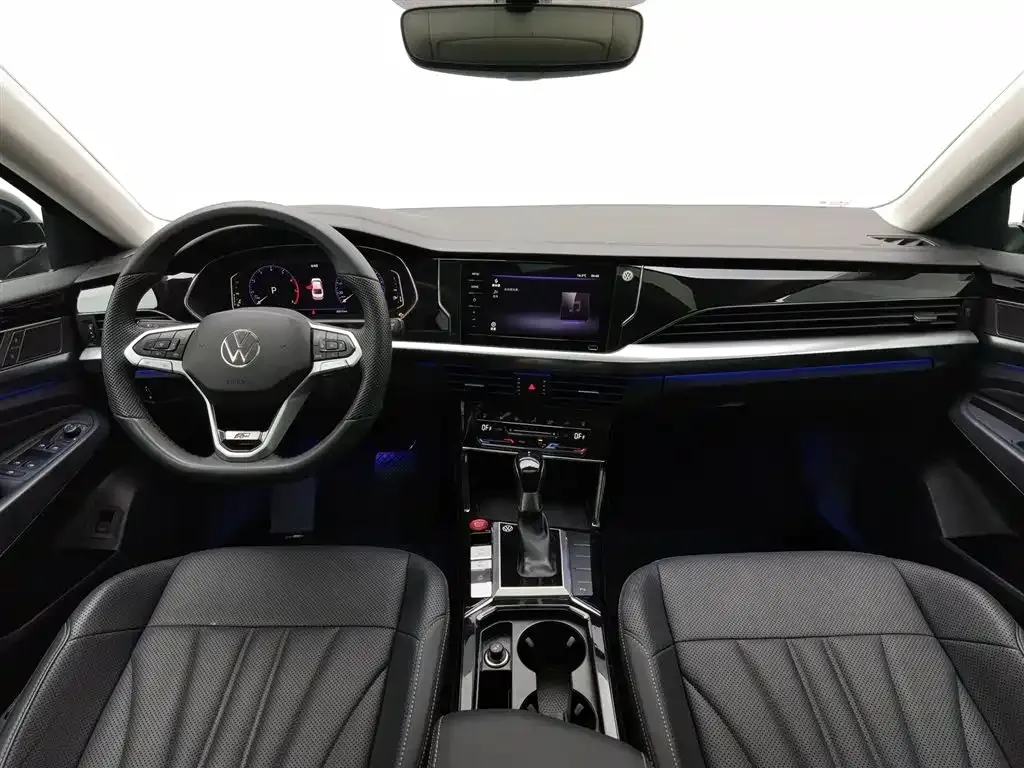 Volkswagen Passat — фото 10