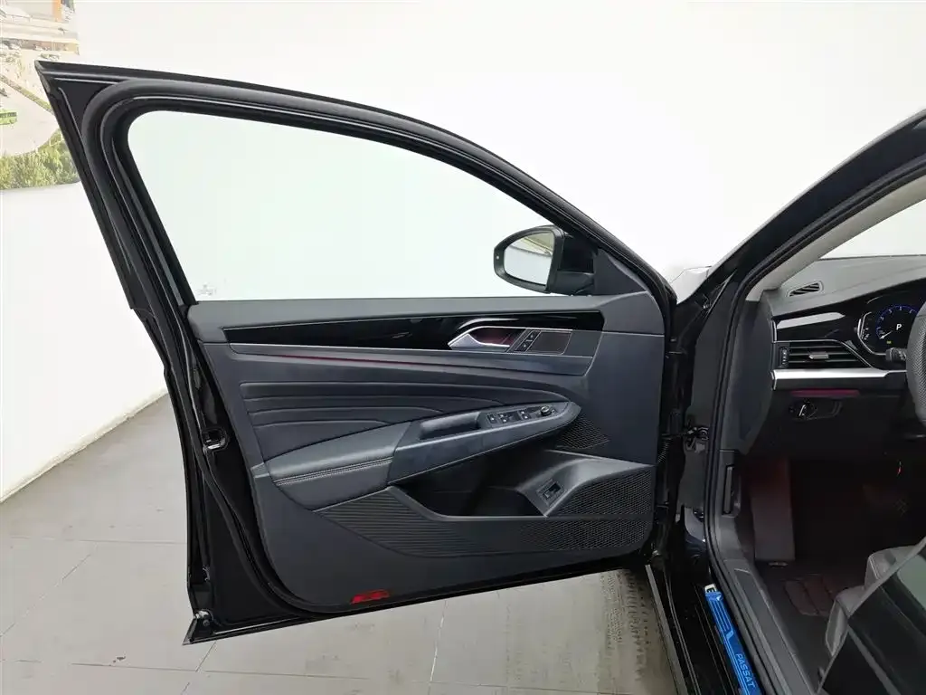 Volkswagen Passat — фото 9