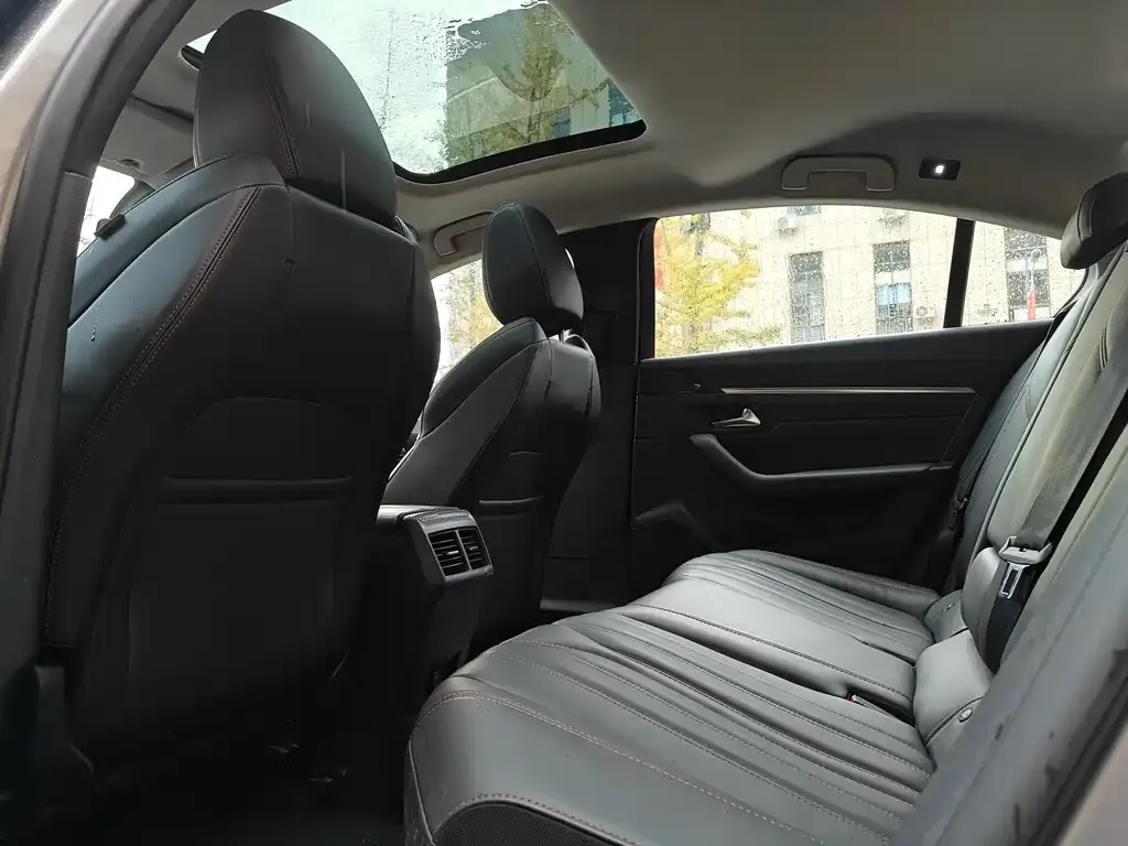 Peugeot 508 2022 из CN, фото 4