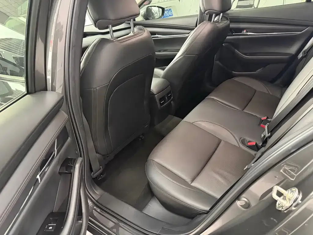 Mazda 3 Axela 2021 из CN, фото 4