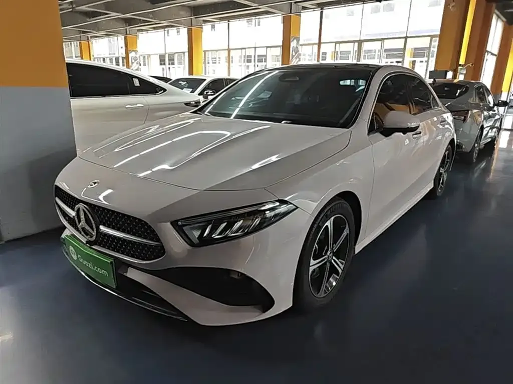Mercedes-Benz A-Class — фото 1