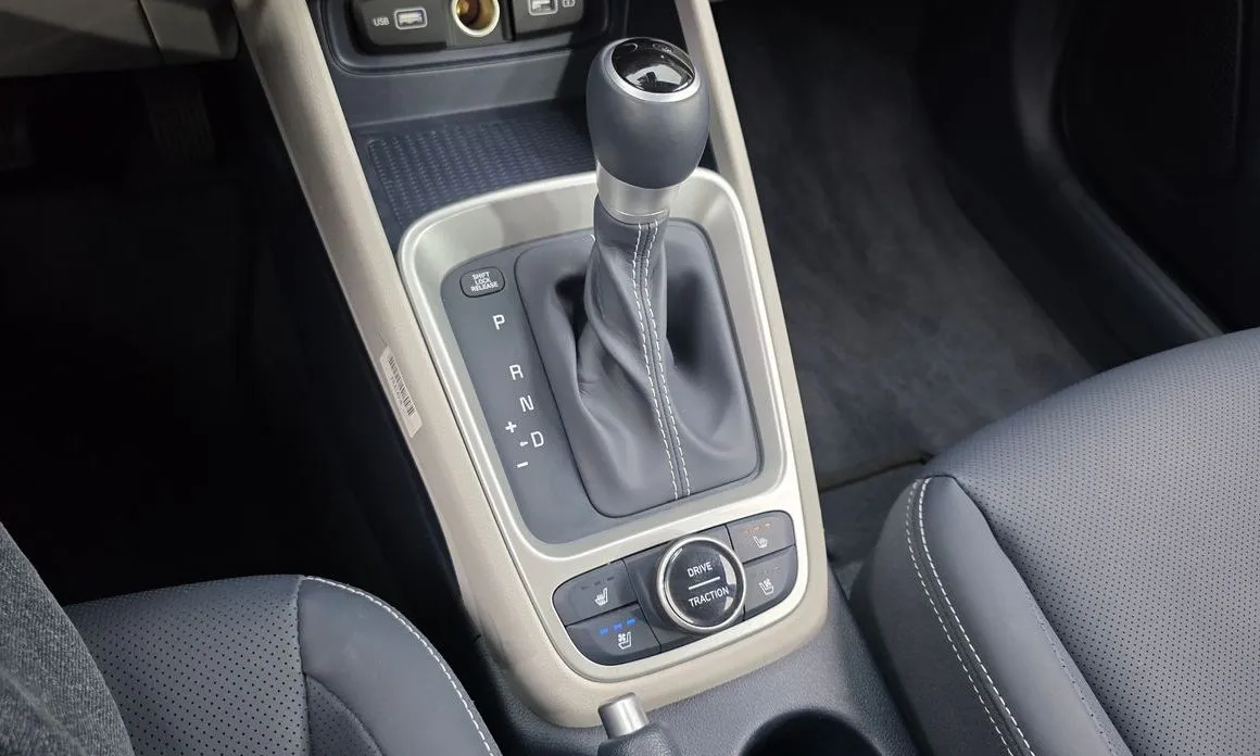 Hyundai Venue 2022 из KR, фото 8