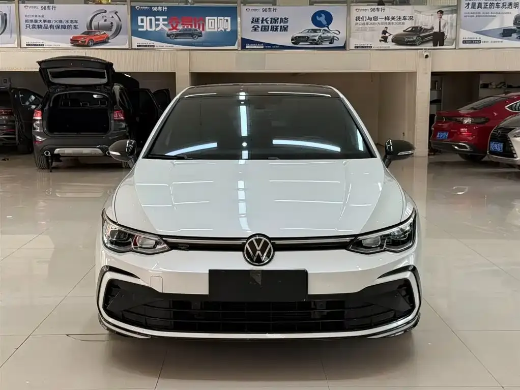 Volkswagen Golf — фото 5