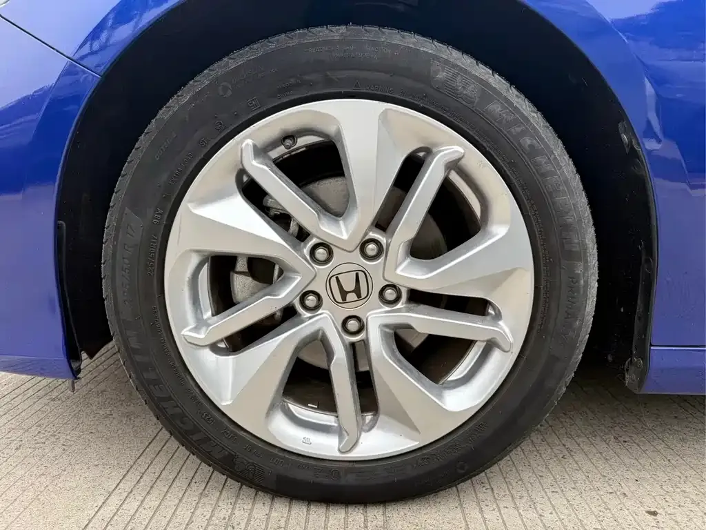 Honda Accord — фото 2