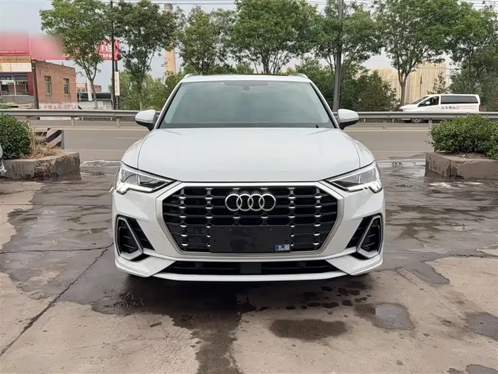 Audi Q3 — фото 9