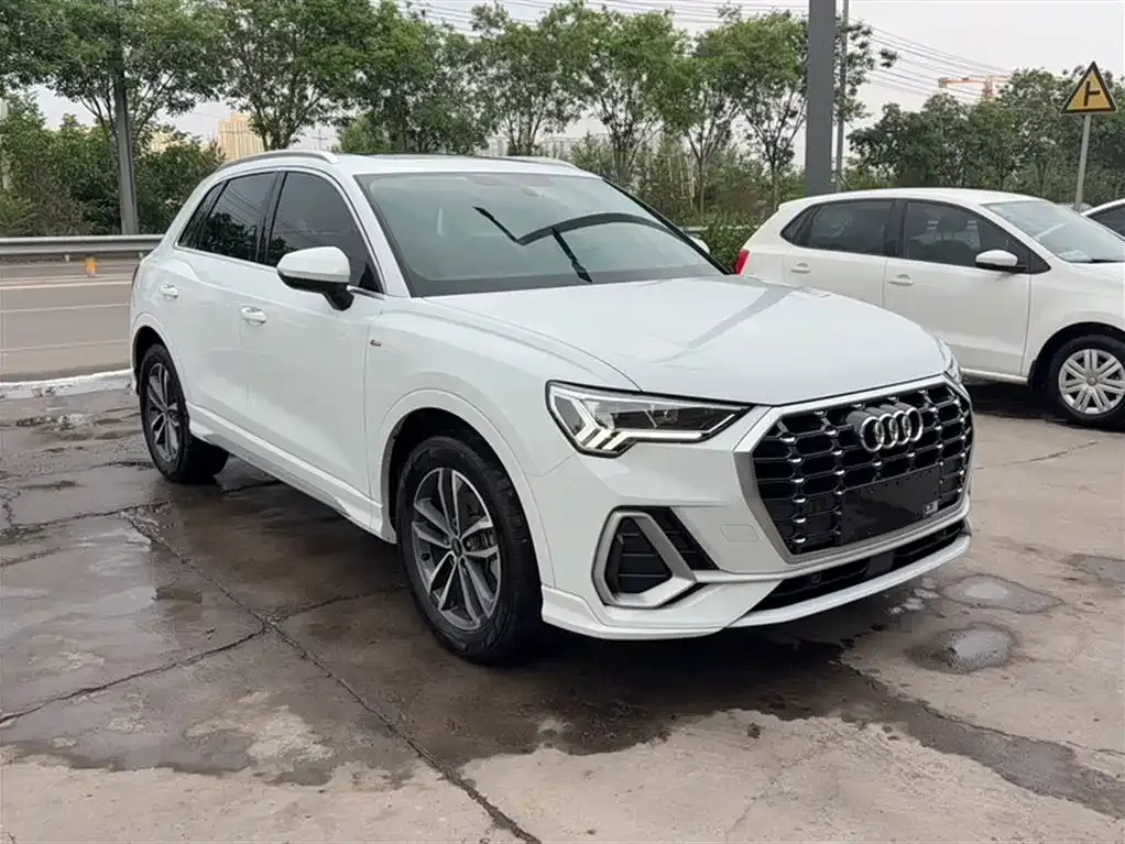 Audi Q3 — фото 10