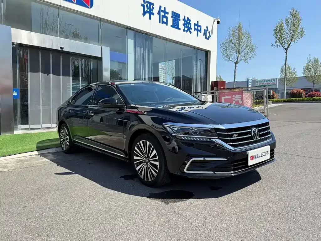 Volkswagen Passat — фото 3