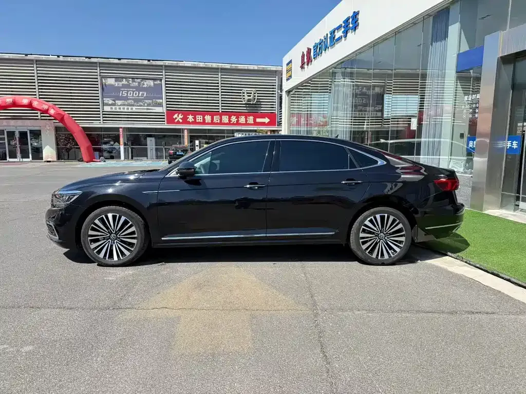 Volkswagen Passat — фото 6
