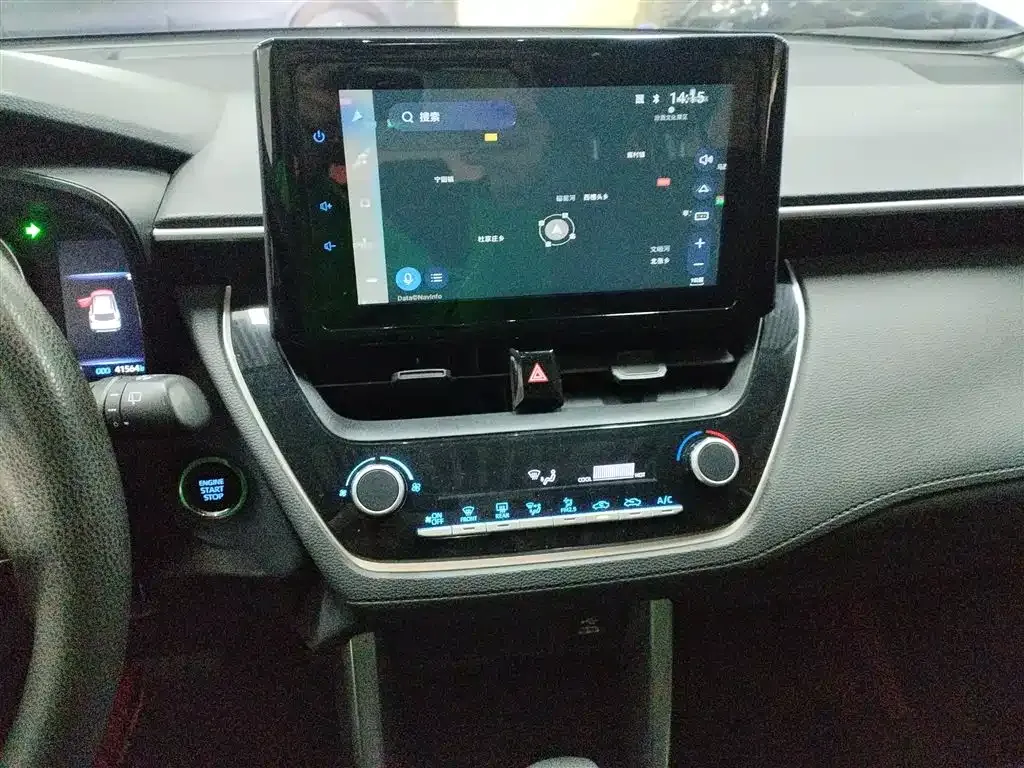 Toyota Corolla Cross — фото 10