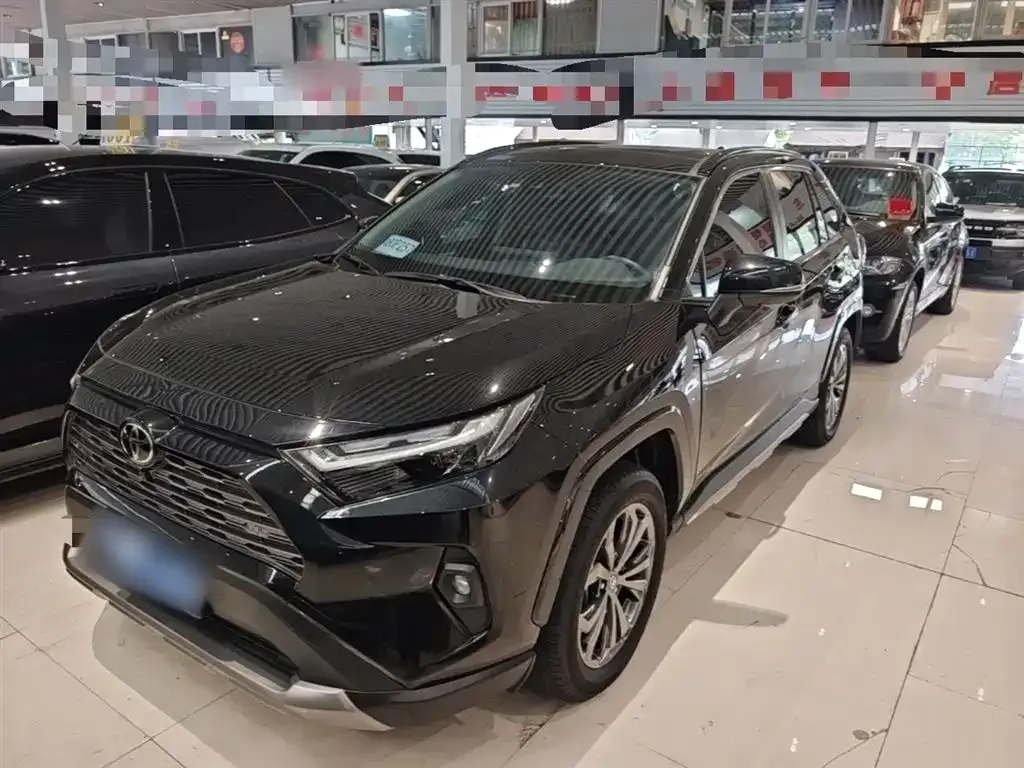 Toyota RAV4 — фото 4