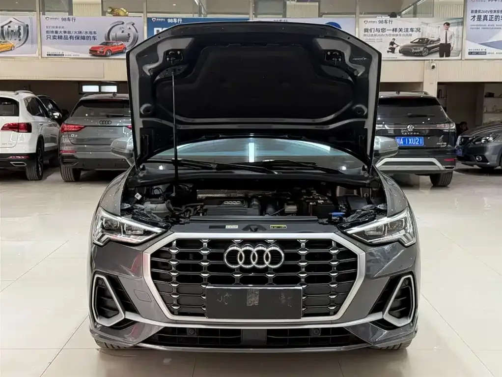 Audi Q3 — фото 10