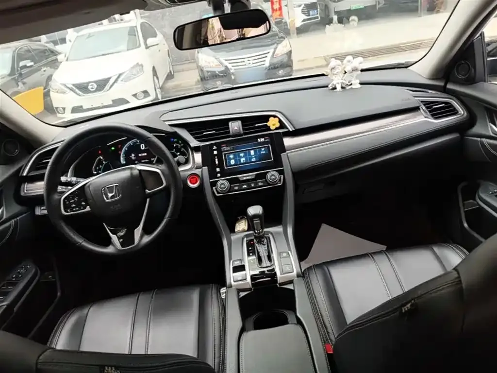 Honda Civic — фото 7
