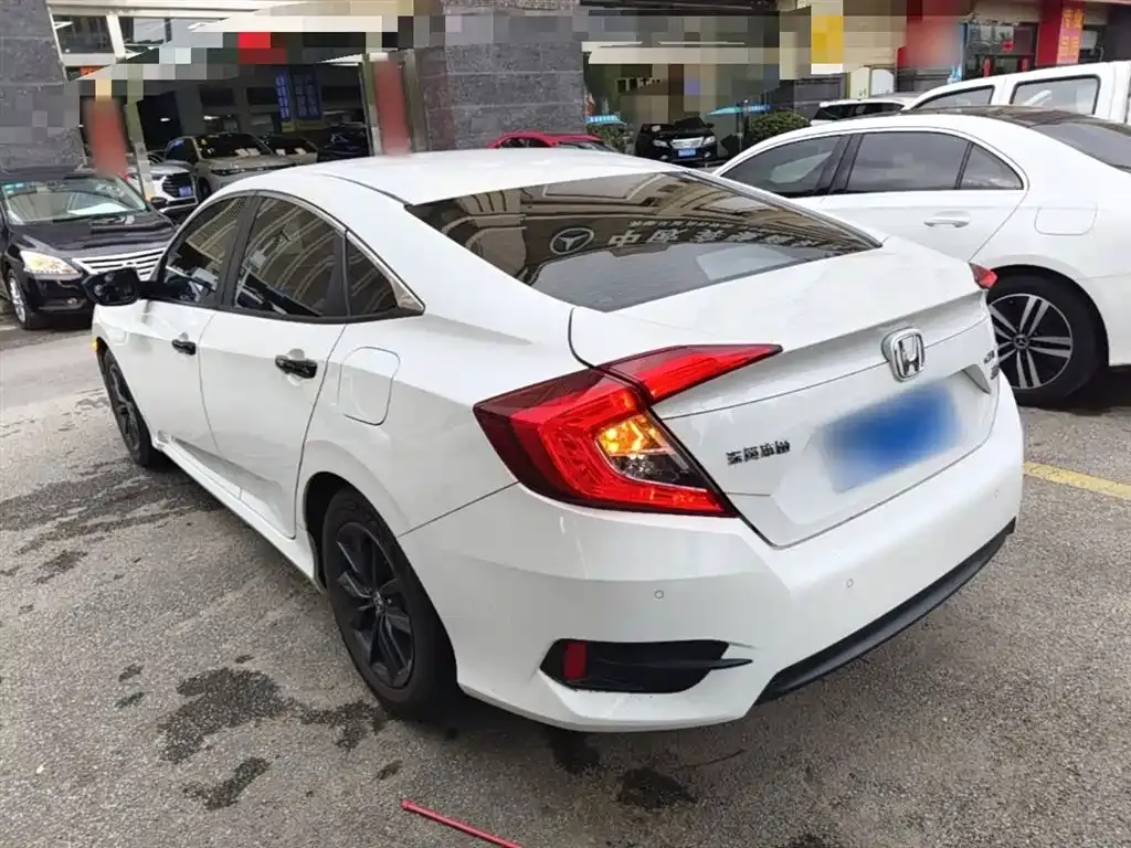 Honda Civic — фото 4