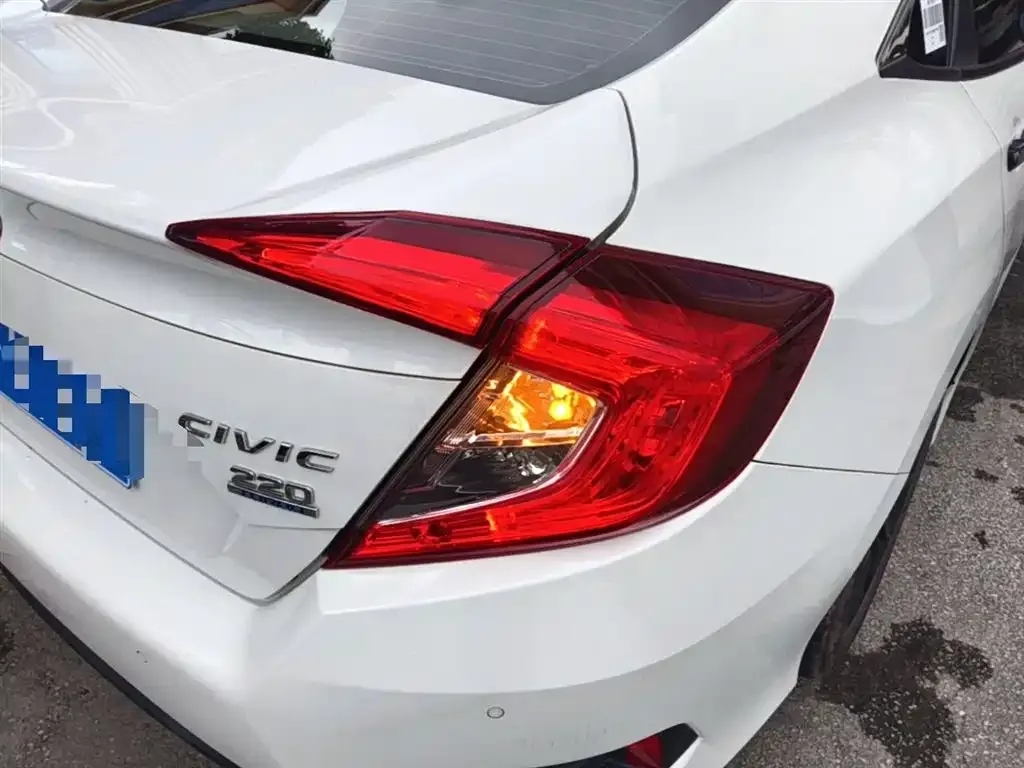 Honda Civic — фото 5