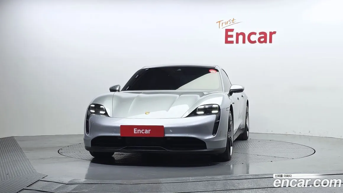 Porsche Taycan 2022 из KR, фото 8