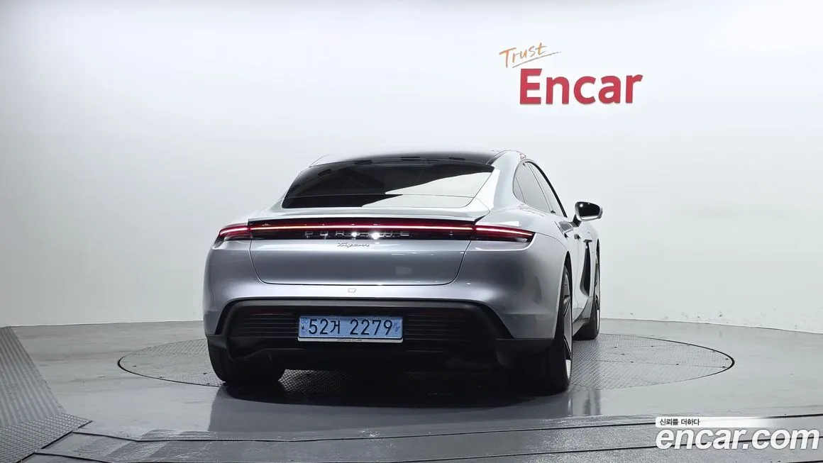 Porsche Taycan 2022 из KR, фото 5
