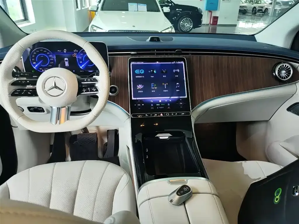 Mercedes-Benz EQE SUV 2023 из CN, фото 5
