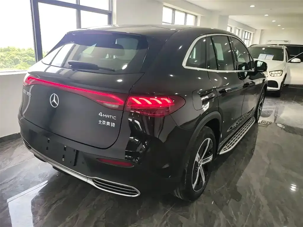 Mercedes-Benz EQE SUV 2023 из CN, фото 10