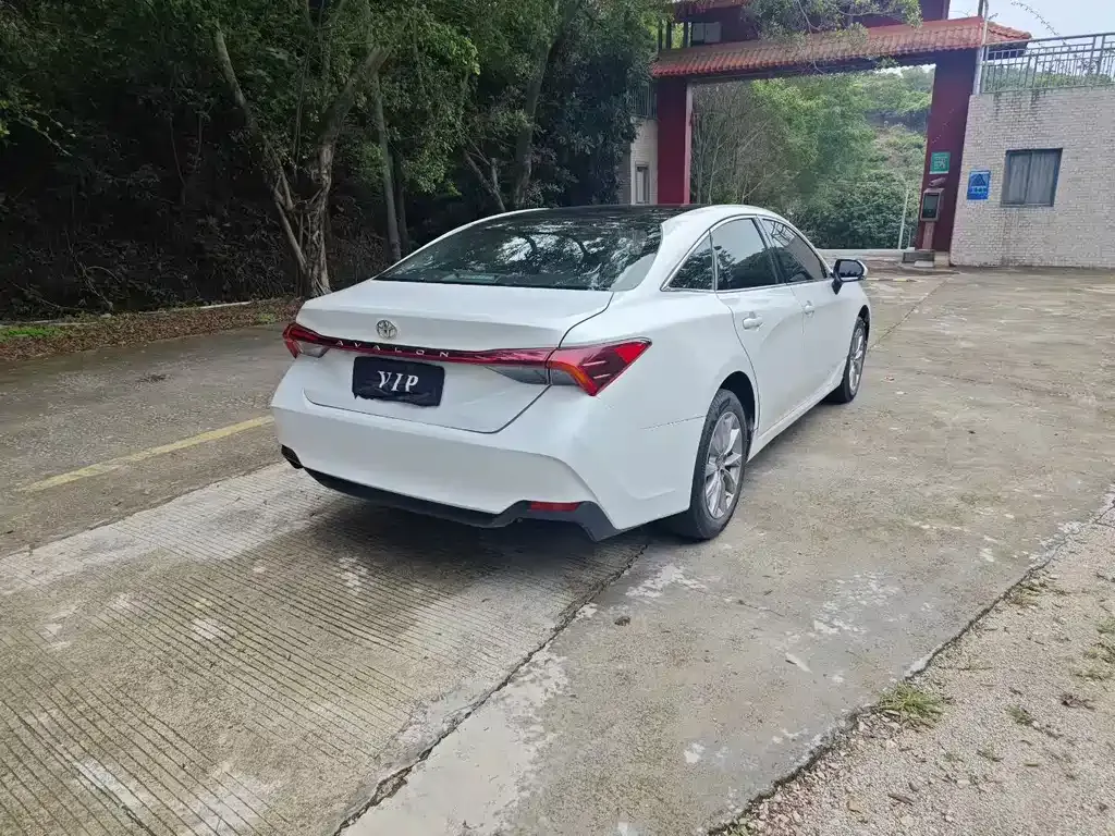 Toyota Avalon 2024 из CN, фото 5