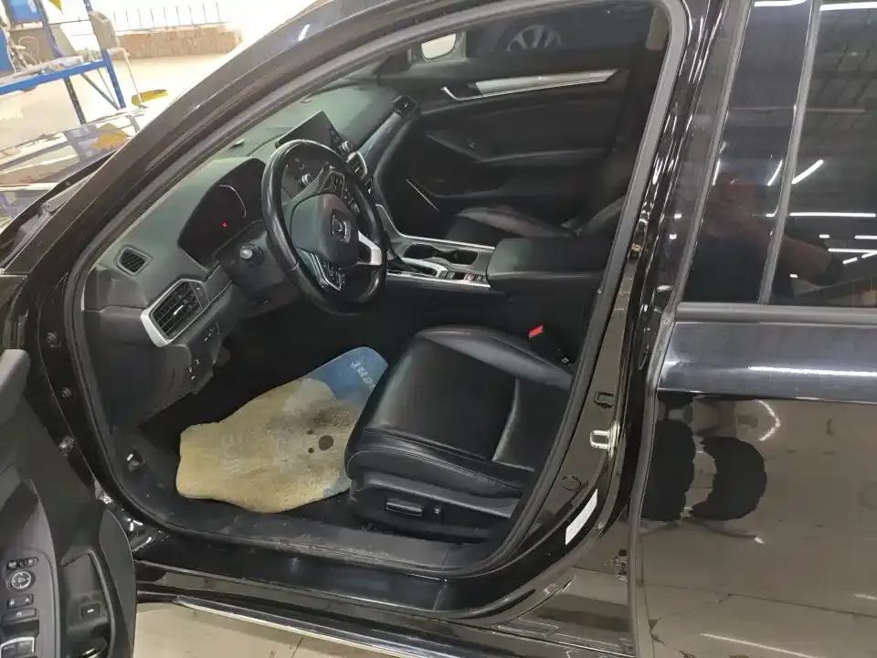 Honda Accord — фото 5