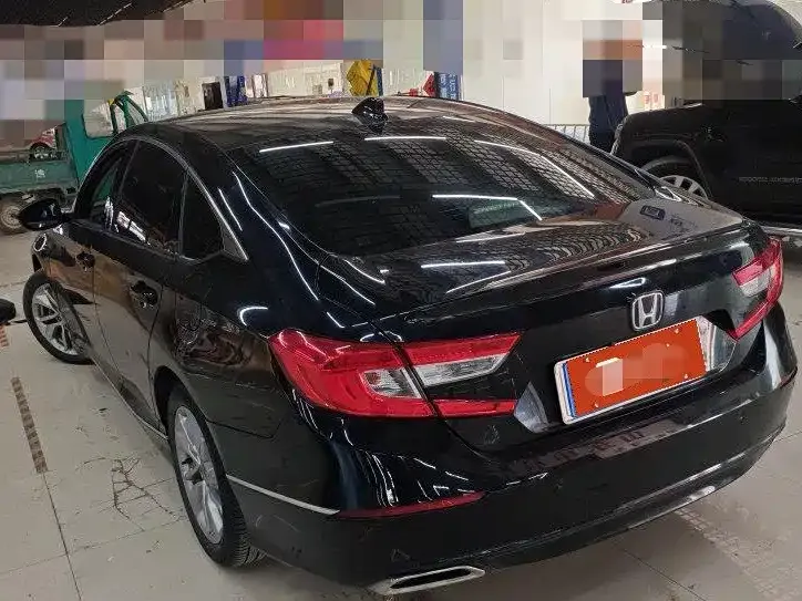 Honda Accord — фото 4