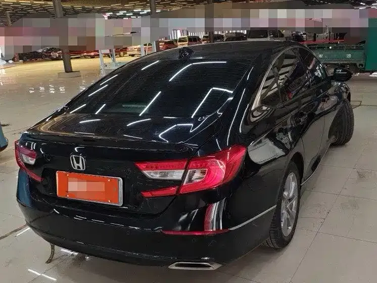 Honda Accord — фото 6