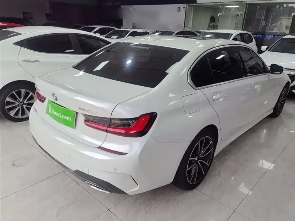 BMW 3 Series 2022 из CN, фото 3