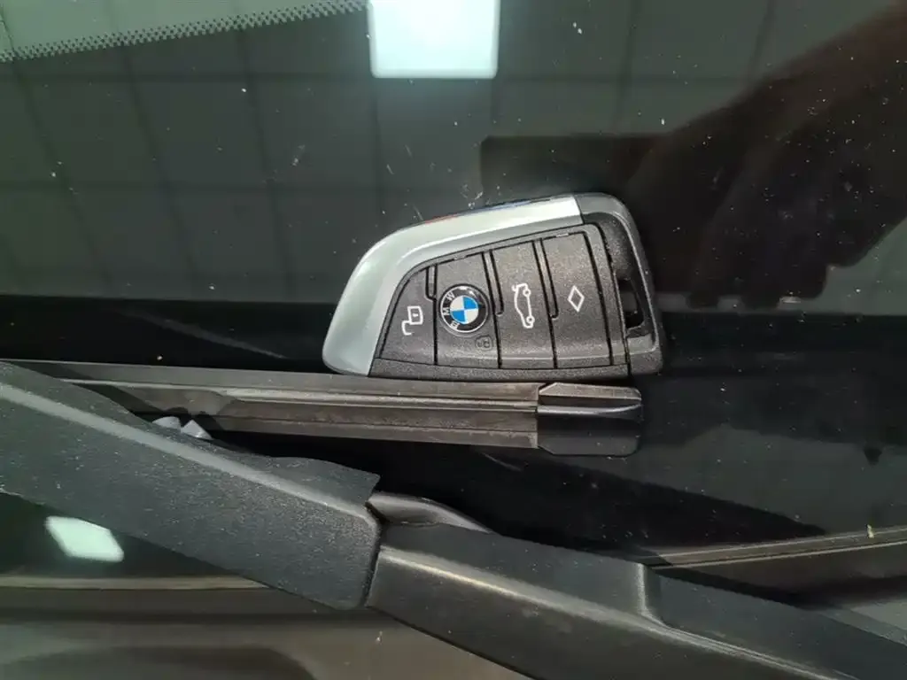 BMW 3 Series 2022 из CN, фото 5