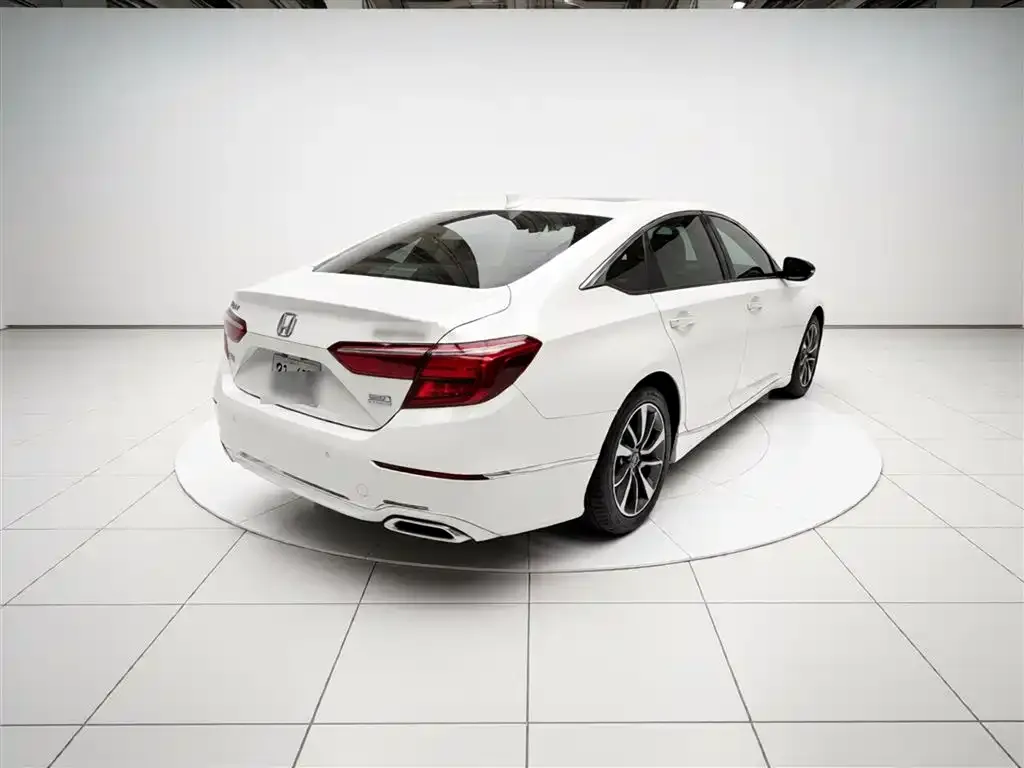 Honda Inspire — фото 6