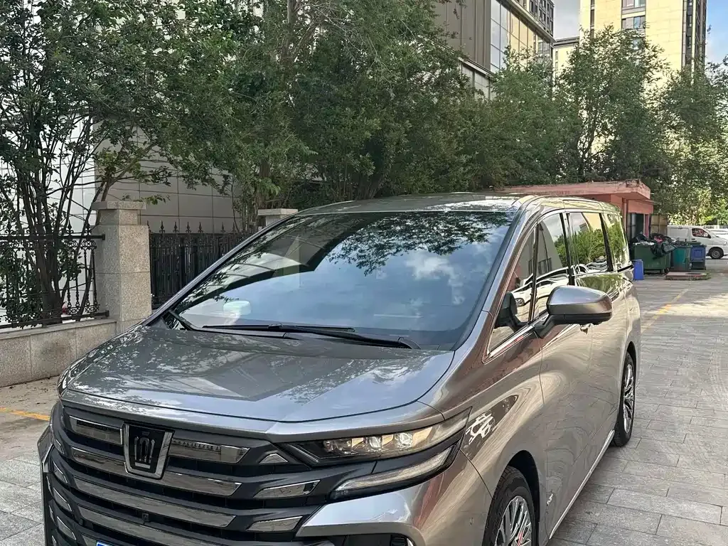 Toyota Vellfire — фото 4