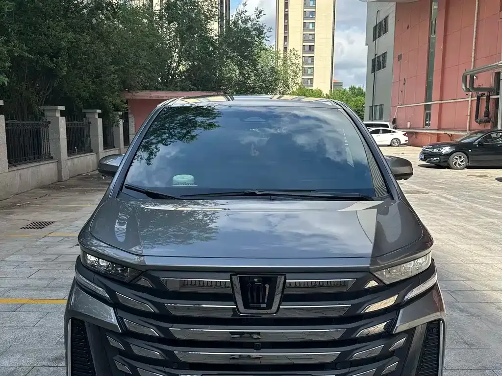 Toyota Vellfire — фото 6