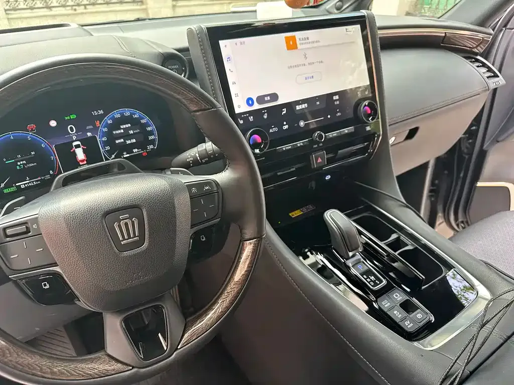 Toyota Vellfire — фото 7