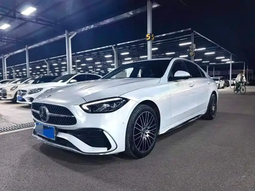 Mercedes-Benz C-Class — фото 1