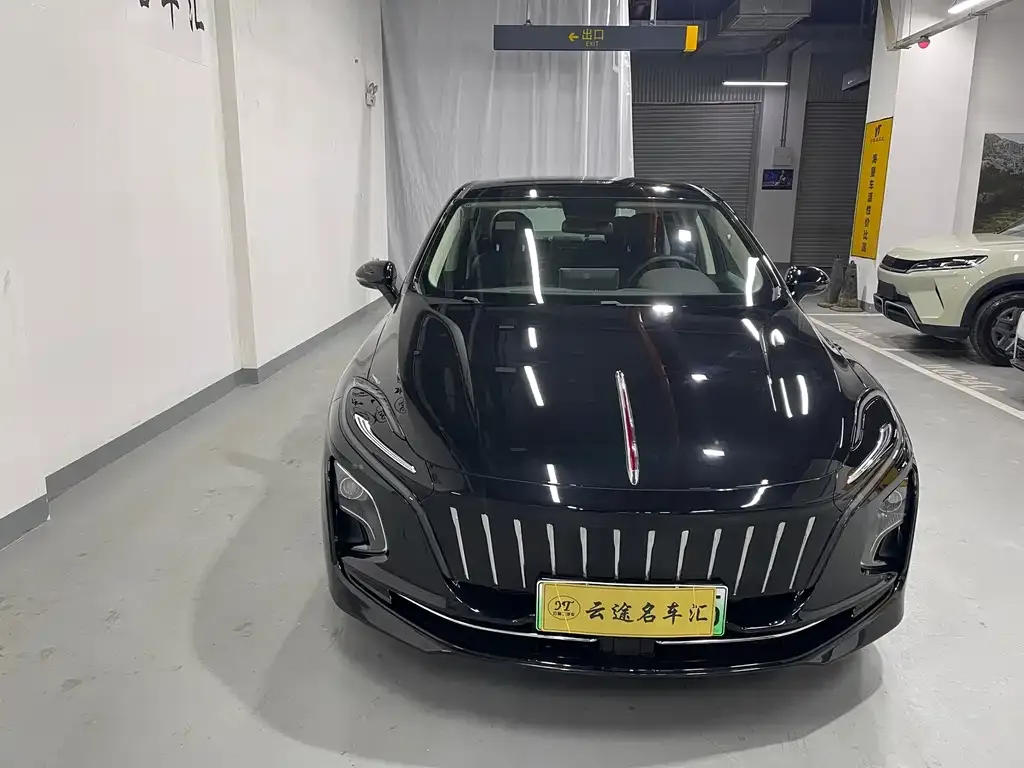 Hongqi E-QM5 2023 из CN, фото 2