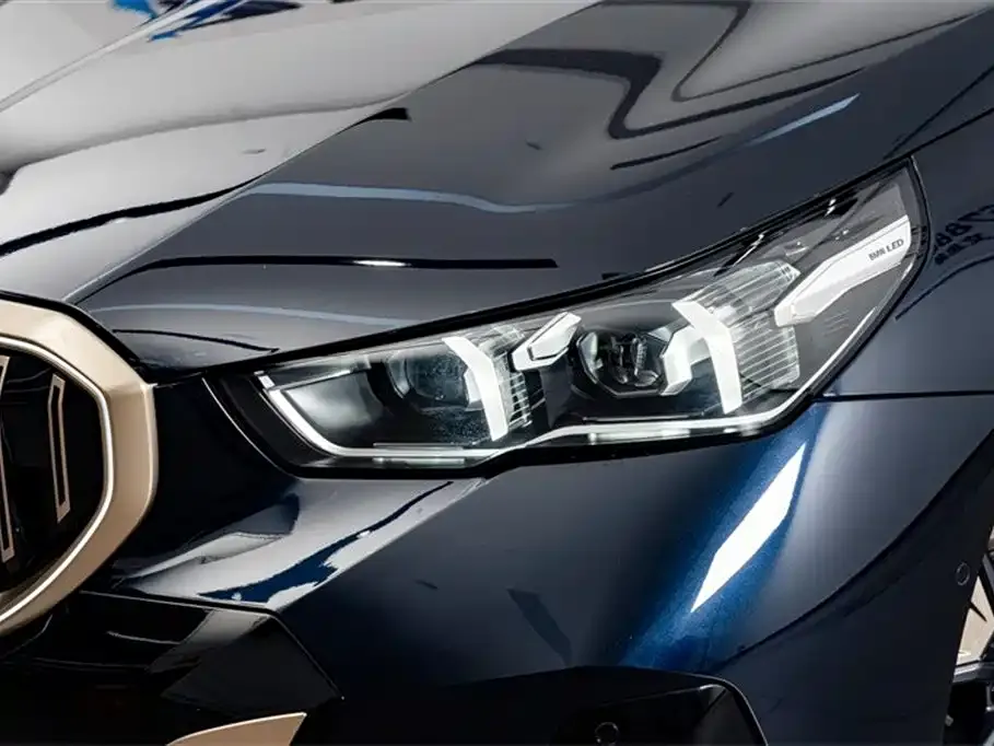 BMW 5 Series — фото 10