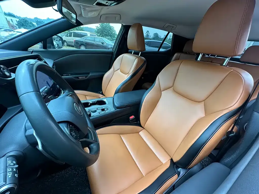 Lexus RZ 2023 из CN, фото 8