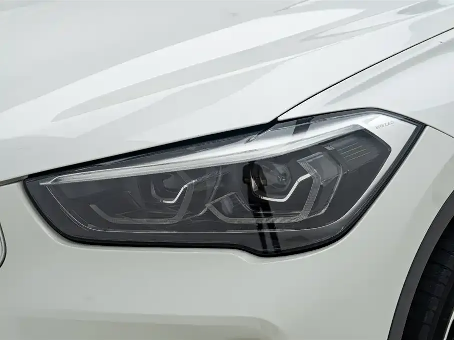 BMW X1 — фото 2