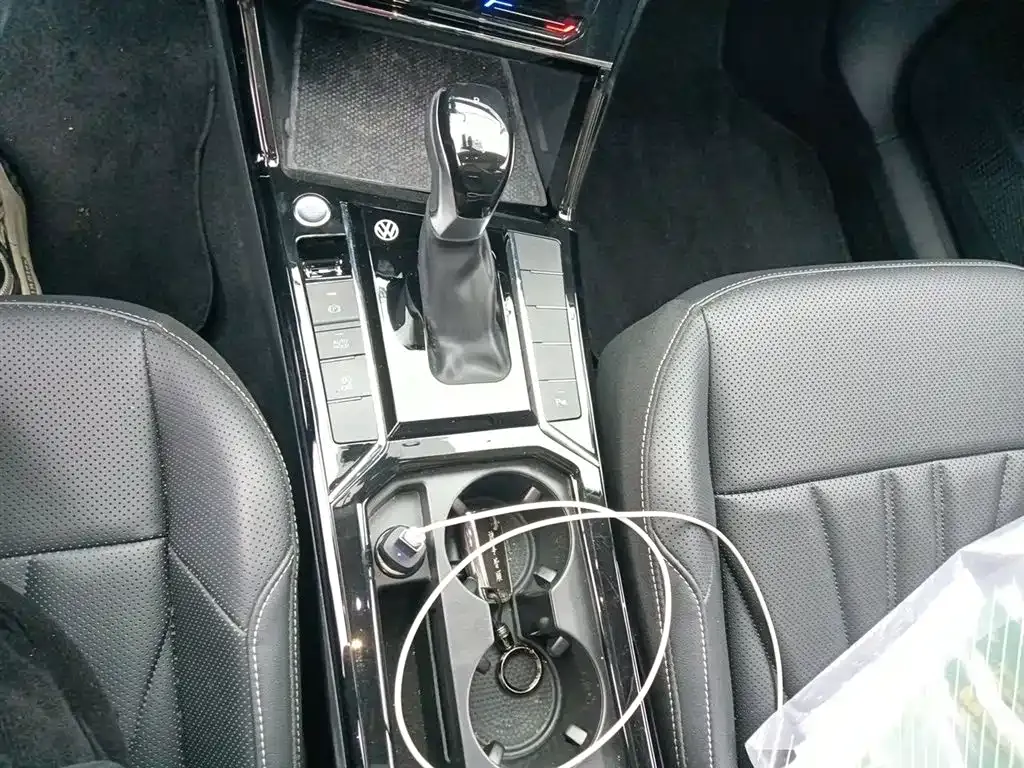 Volkswagen Passat — фото 9