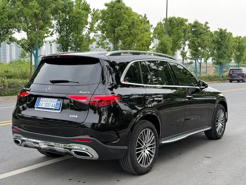Mercedes-Benz GLC — фото 7