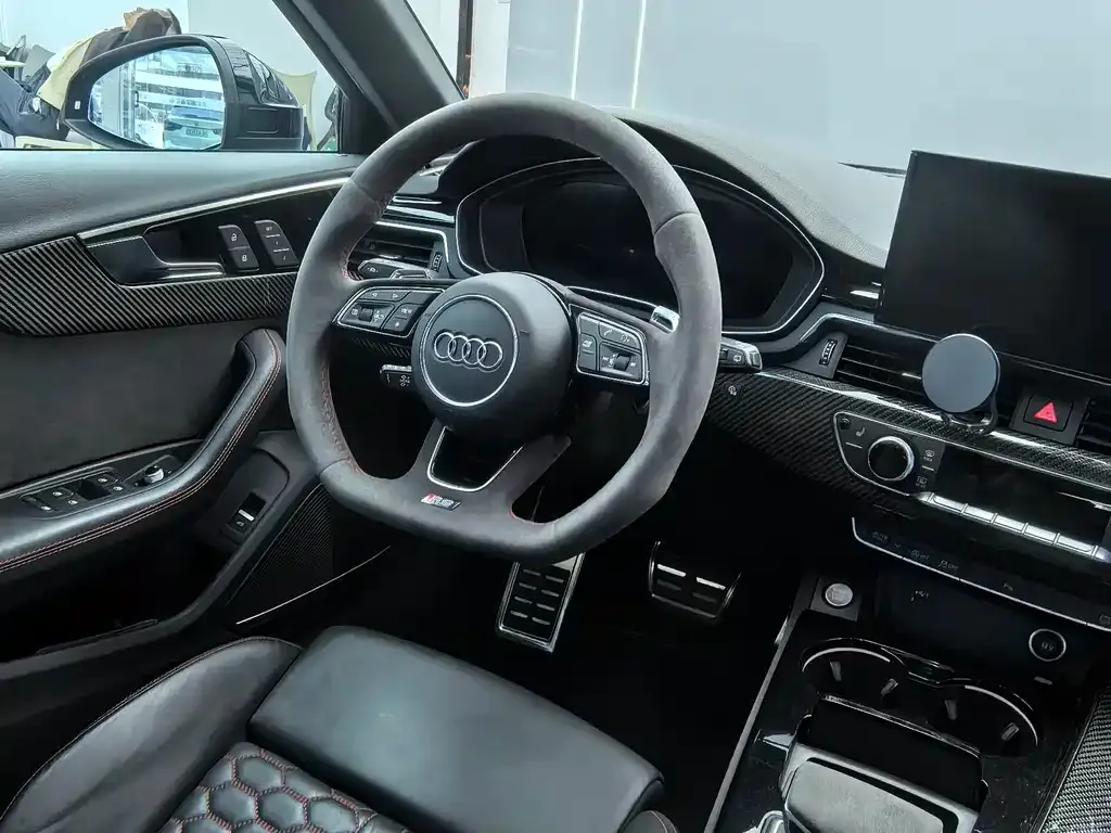 Audi RS 4 2022 из CN, фото 9