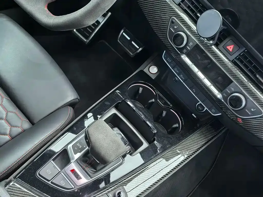 Audi RS 4 2022 из CN, фото 7