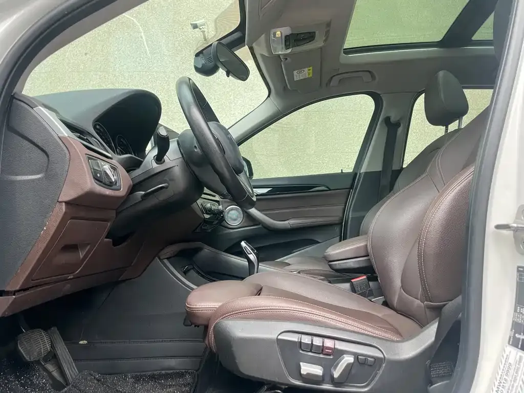 BMW X1 2021 из CN, фото 6