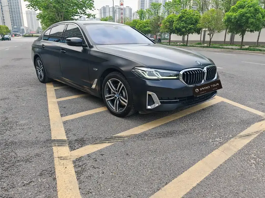 BMW 5 Series New Energy — фото 9