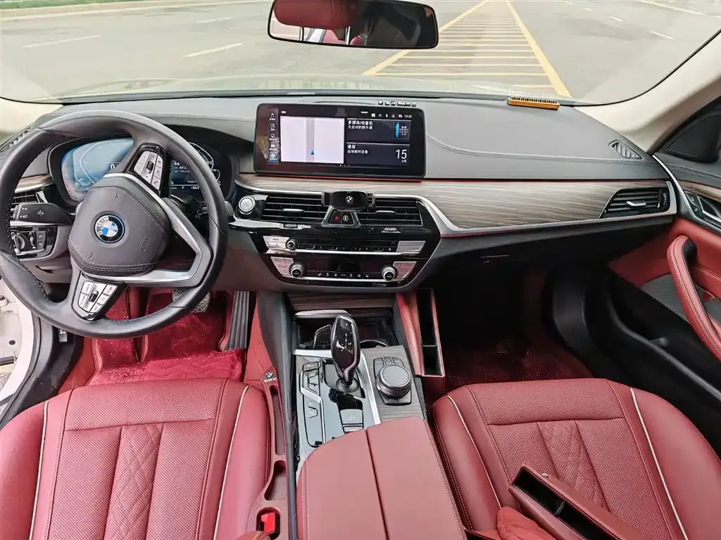 BMW 5 Series New Energy — фото 3