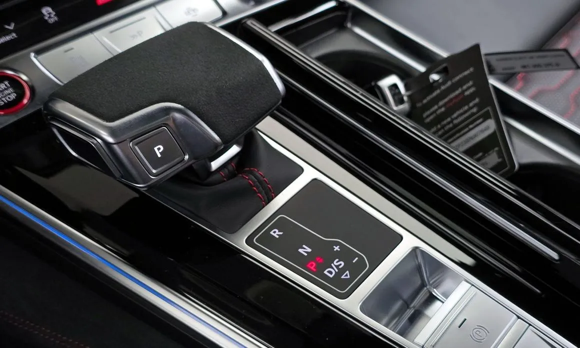 Audi RS6 2025 из KR, фото 7