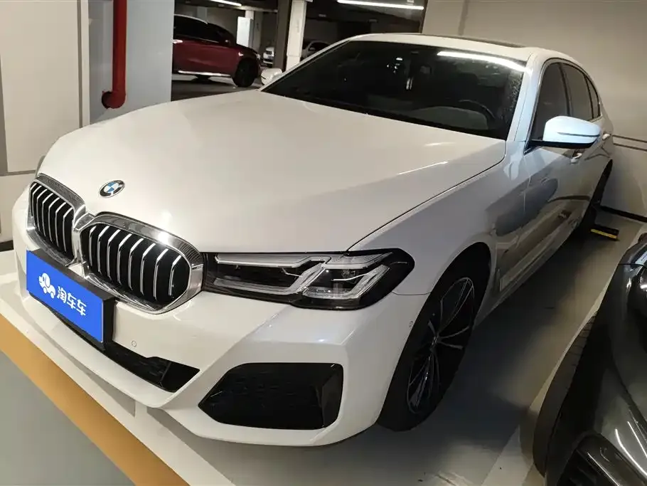 BMW 5 Series — фото 1