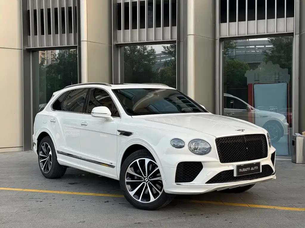 Bentley Bentayga 2021 из CN, фото 9