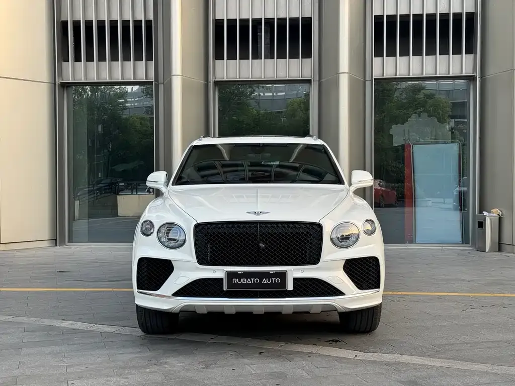 Bentley Bentayga 2021 из CN, фото 6